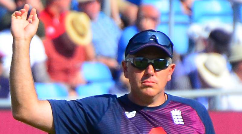 Covid-scare in the Ashes 2021-22, England coach to isolate after returning covid positive