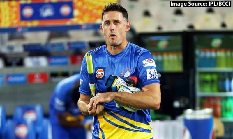Vivo IPL 2021: CSK’s L Balaji and Michael Hussey airlifted to Chennai in an air ambulance for the quarantine