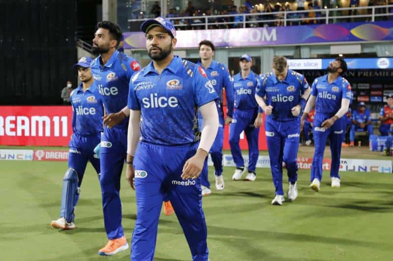 Read more about the article MI IPL 2024 Squad, Players List, Captain, Coach, Retention, Released List Mumbai Indians Squad IPL 2024, Full Details Here!